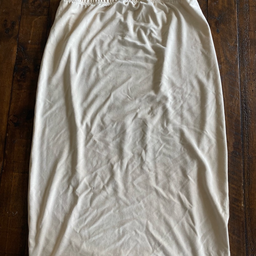 Skirt - Picture 2 of 3